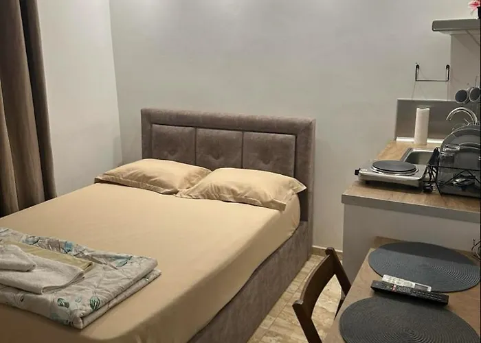 Dimitris Center Apartment *
